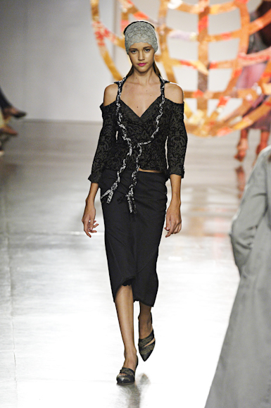 desfiles-erikaikezili-spinverno2006rtw-103