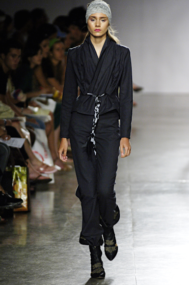 desfiles-erikaikezili-spinverno2006rtw-104