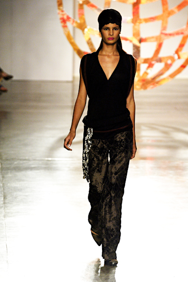 desfiles-erikaikezili-spinverno2006rtw-105