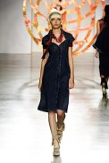 desfiles-erikaikezili-spinverno2006rtw-110