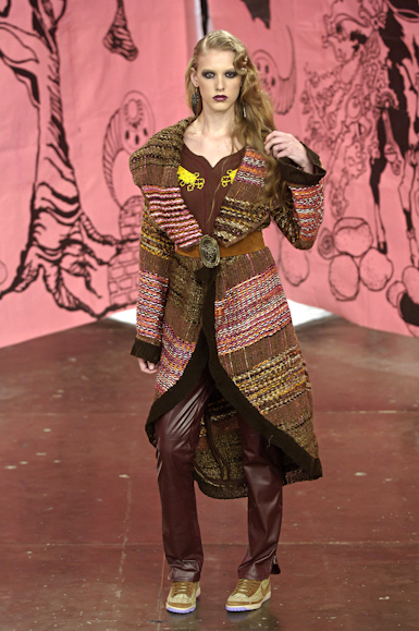 desfiles-fabiabercsek-spinverno2006rtw-106