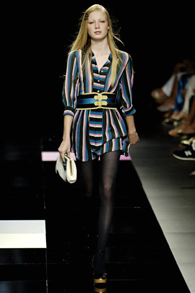 desfiles-forum-saopauloinverno2006rtw-124