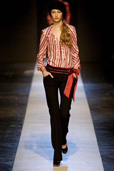 desfiles-gisellenasser-saopauloinverno2006rtw-107