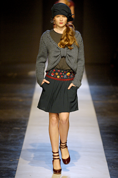 desfiles-gisellenasser-saopauloinverno2006rtw-121