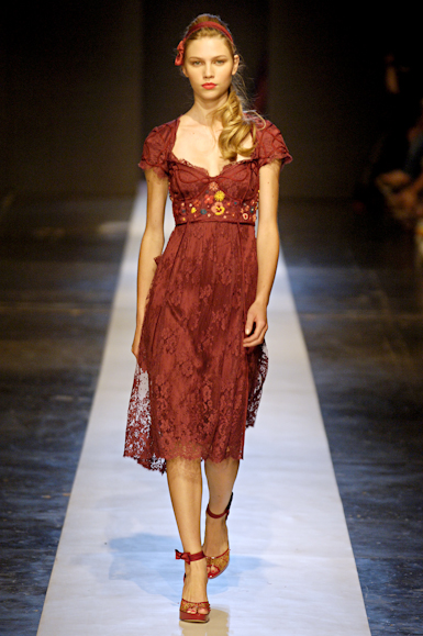 desfiles-gisellenasser-saopauloinverno2006rtw-122