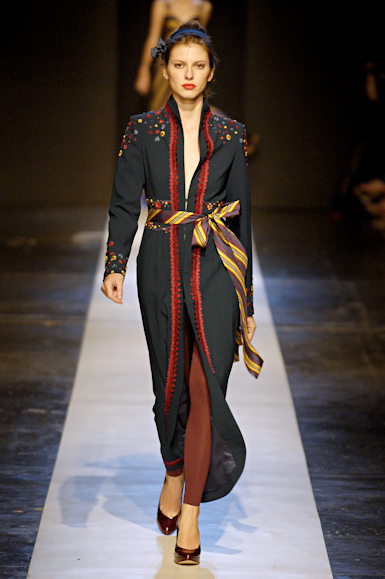desfiles-gisellenasser-saopauloinverno2006rtw-123