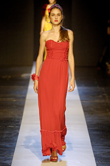 desfiles-gisellenasser-saopauloinverno2006rtw-132