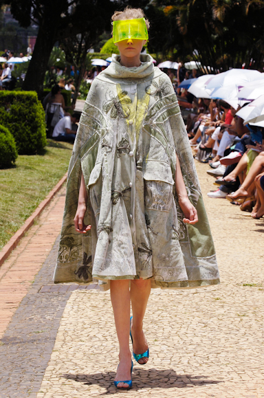 desfiles-cavalera-saopauloinverno2006rtw-101