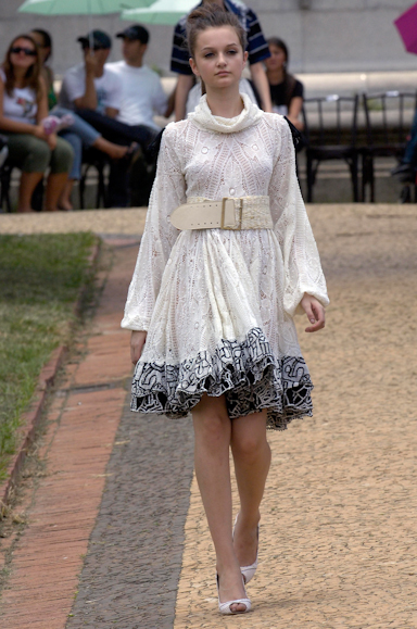 desfiles-cavalera-saopauloinverno2006rtw-106