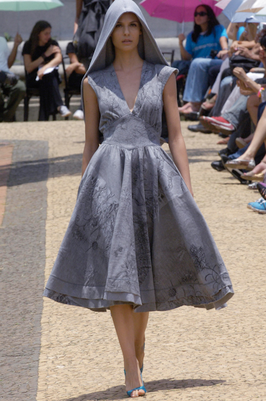 desfiles-cavalera-saopauloinverno2006rtw-113