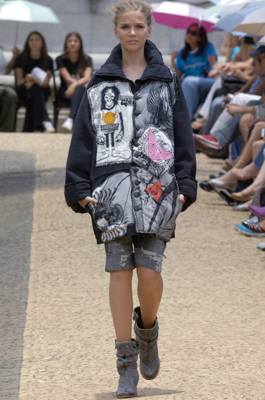 desfiles-cavalera-saopauloinverno2006rtw-116