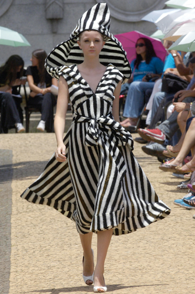 desfiles-cavalera-saopauloinverno2006rtw-127