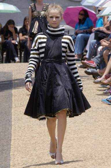 desfiles-cavalera-saopauloinverno2006rtw-128