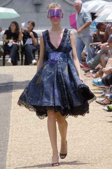 desfiles-cavalera-saopauloinverno2006rtw-144