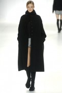 desfiles-gloriacoelho-saopauloinverno2006rtw-102