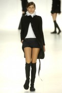 desfiles-gloriacoelho-saopauloinverno2006rtw-104