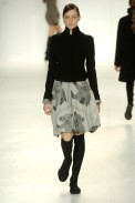 desfiles-gloriacoelho-saopauloinverno2006rtw-112