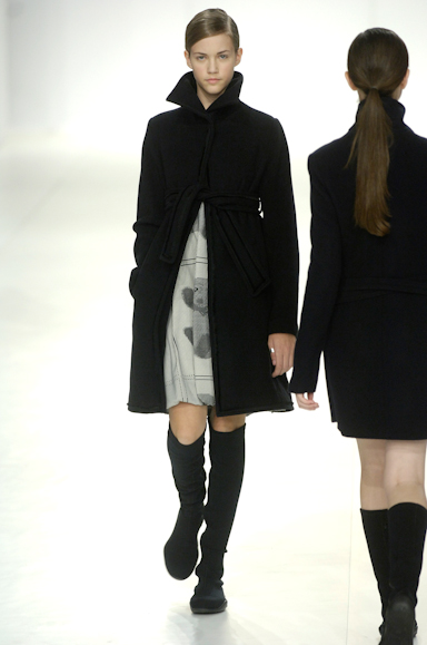 desfiles-gloriacoelho-saopauloinverno2006rtw-113