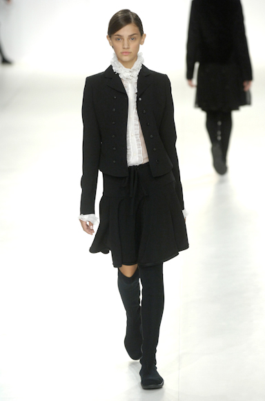 desfiles-gloriacoelho-saopauloinverno2006rtw-119