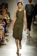desfiles-huisclos-saopauloinverno2006rtw-108