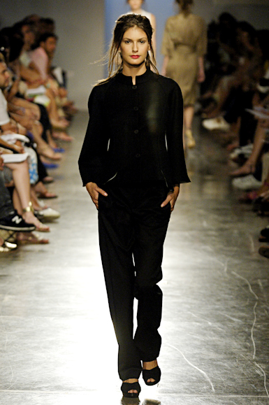 desfiles-huisclos-saopauloinverno2006rtw-116