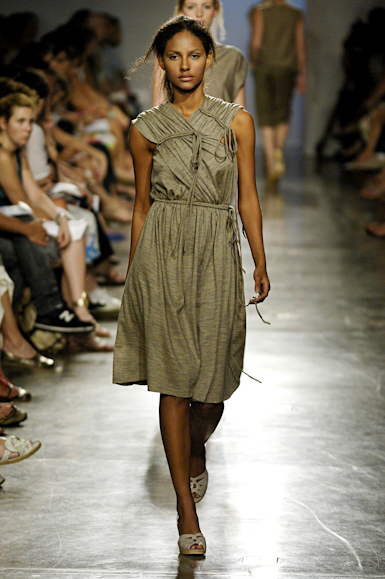 desfiles-huisclos-saopauloinverno2006rtw-129