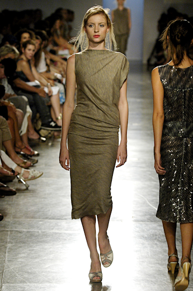 desfiles-huisclos-saopauloinverno2006rtw-130
