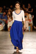 desfiles-isabelacapeto-saopauloinverno2006rtw-102