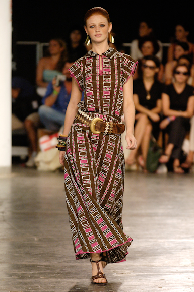 desfiles-isabelacapeto-saopauloinverno2006rtw-105