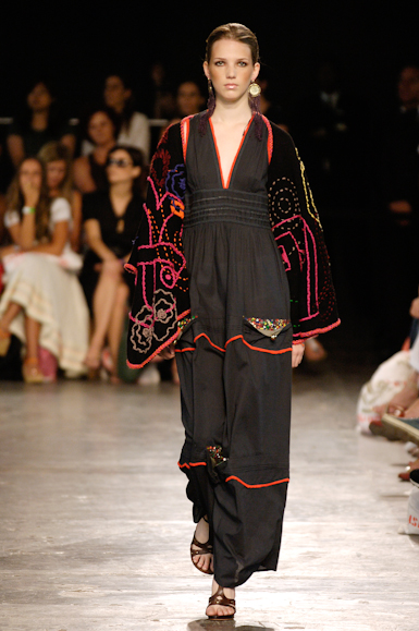 desfiles-isabelacapeto-saopauloinverno2006rtw-116