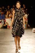 desfiles-isabelacapeto-saopauloinverno2006rtw-128