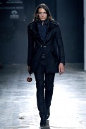 desfiles-karllagirotto-saopauloinverno2006rtw-100