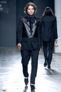 desfiles-karllagirotto-saopauloinverno2006rtw-101