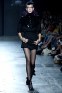 desfiles-karllagirotto-saopauloinverno2006rtw-117