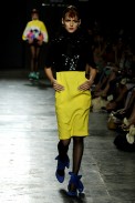 desfiles-karllagirotto-saopauloinverno2006rtw-126