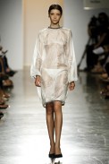 desfiles-lorenzomerlino-saopauloinverno2006rtw-103