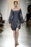 desfiles-lorenzomerlino-saopauloinverno2006rtw-108