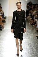 desfiles-lorenzomerlino-saopauloinverno2006rtw-112