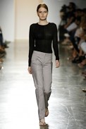 desfiles-lorenzomerlino-saopauloinverno2006rtw-113