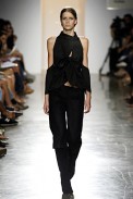 desfiles-lorenzomerlino-saopauloinverno2006rtw-125