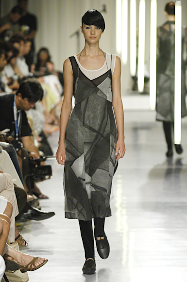 desfiles-mariabonita-saopauloinverno2006rtw-114