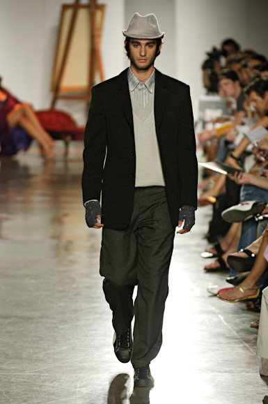 desfiles-marioqueiroz-saopauloinverno2006rtw-104