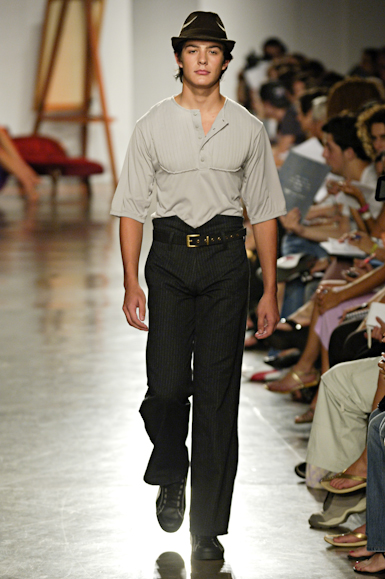 desfiles-marioqueiroz-saopauloinverno2006rtw-105