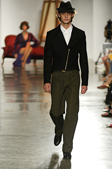 desfiles-marioqueiroz-saopauloinverno2006rtw-108