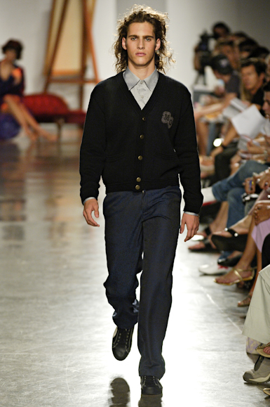 desfiles-marioqueiroz-saopauloinverno2006rtw-113
