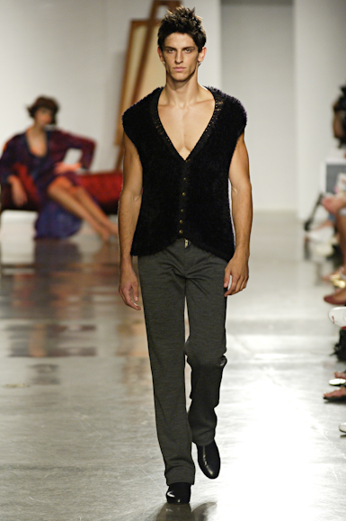 desfiles-marioqueiroz-saopauloinverno2006rtw-114