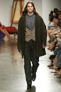 desfiles-marioqueiroz-saopauloinverno2006rtw-118