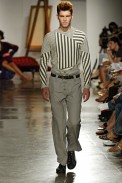 desfiles-marioqueiroz-saopauloinverno2006rtw-125