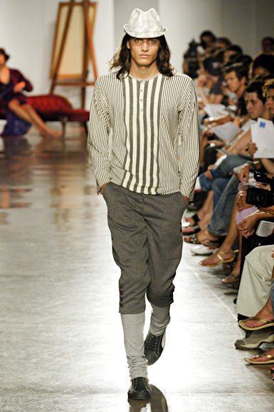 desfiles-marioqueiroz-saopauloinverno2006rtw-126