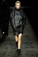 desfiles-osklen-saopauloinverno2006rtw-138